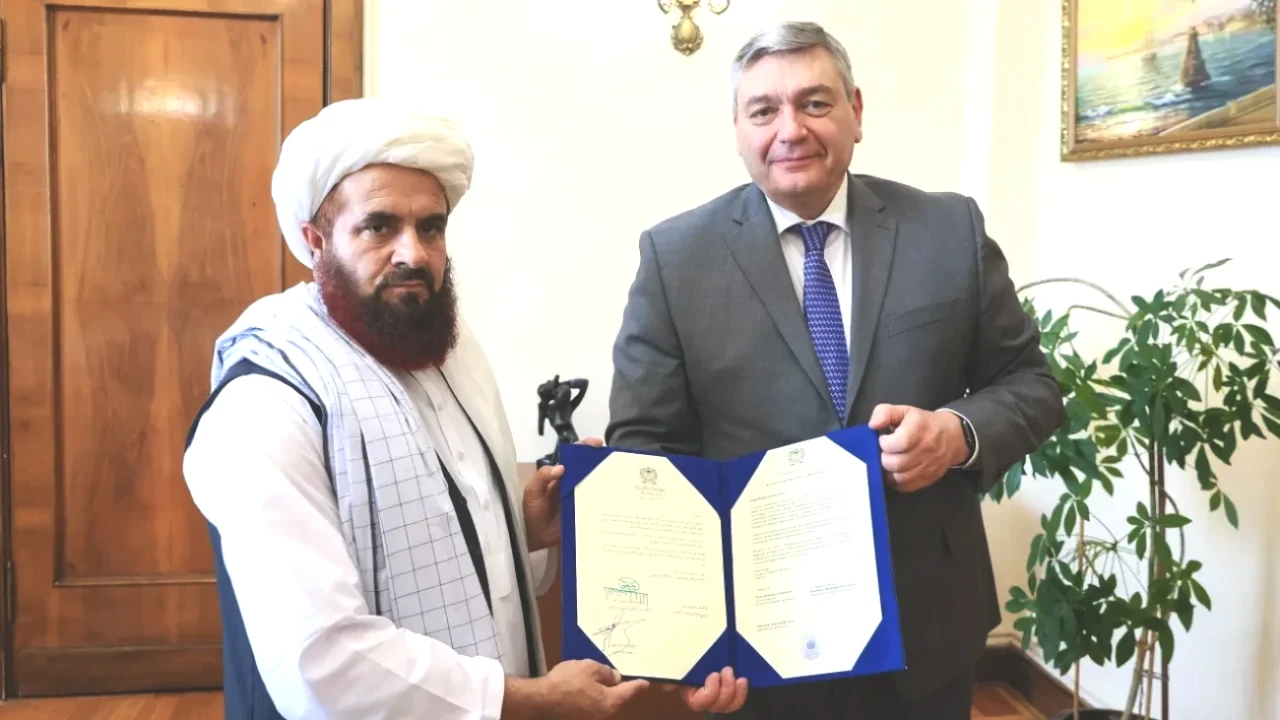 Afganistan'da Tarihi Gelişme! Taliban'ı Tanıyan İlk Ülke Dünya Devi Oldu