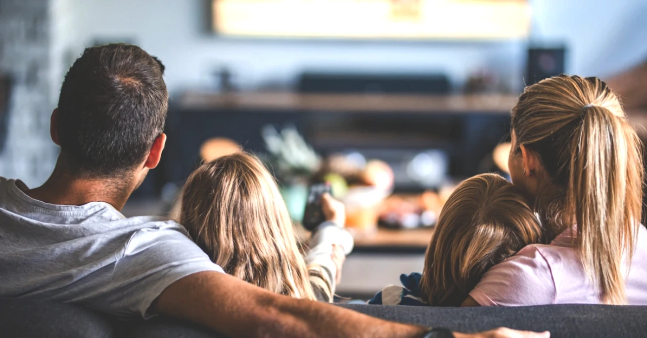 6 Temmuz 2025 Pazar TV Yayın Akışı: Bugün Hangi Diziler ve Filmler Ekranda?