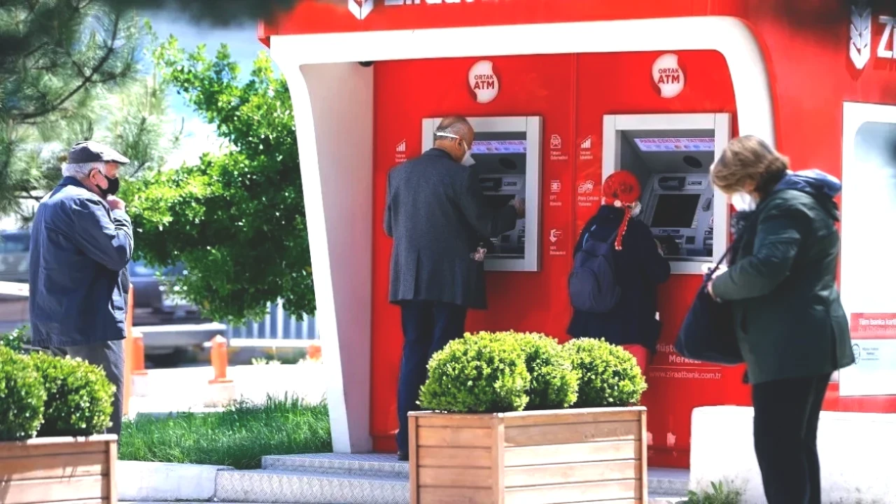 Banka Mesajları Değişiyor! Vatandaşları Yakından Etkileyecek Yenilikler