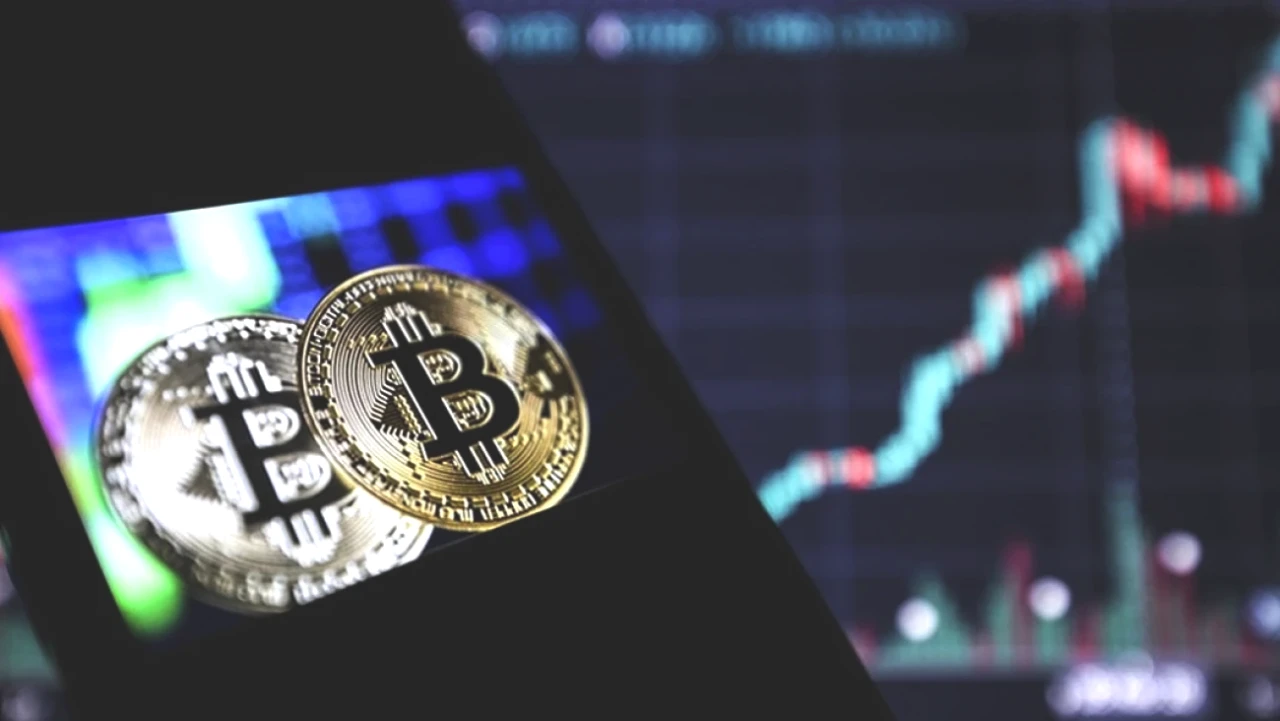 ABD'den Gümrük Vergileri Şoku! Bitcoin Tarihinde Yeni Zirveye Ulaştı