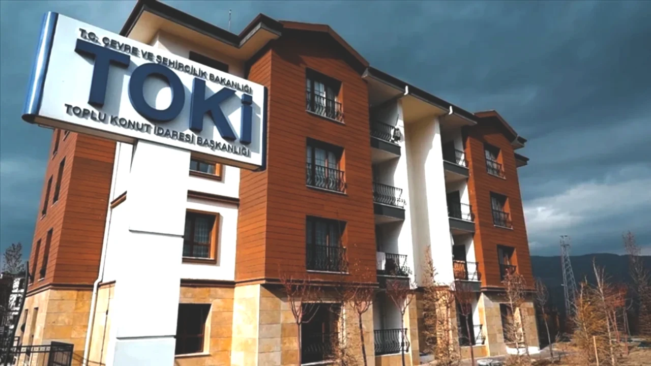 TOKİ'nin Yeni Projesi ile Ev Sahibi Olmak Hiç Bu Kadar Kolay Olmamıştı! 72 Ay Vade İmkanları ve Tarihler Açıklandı!
