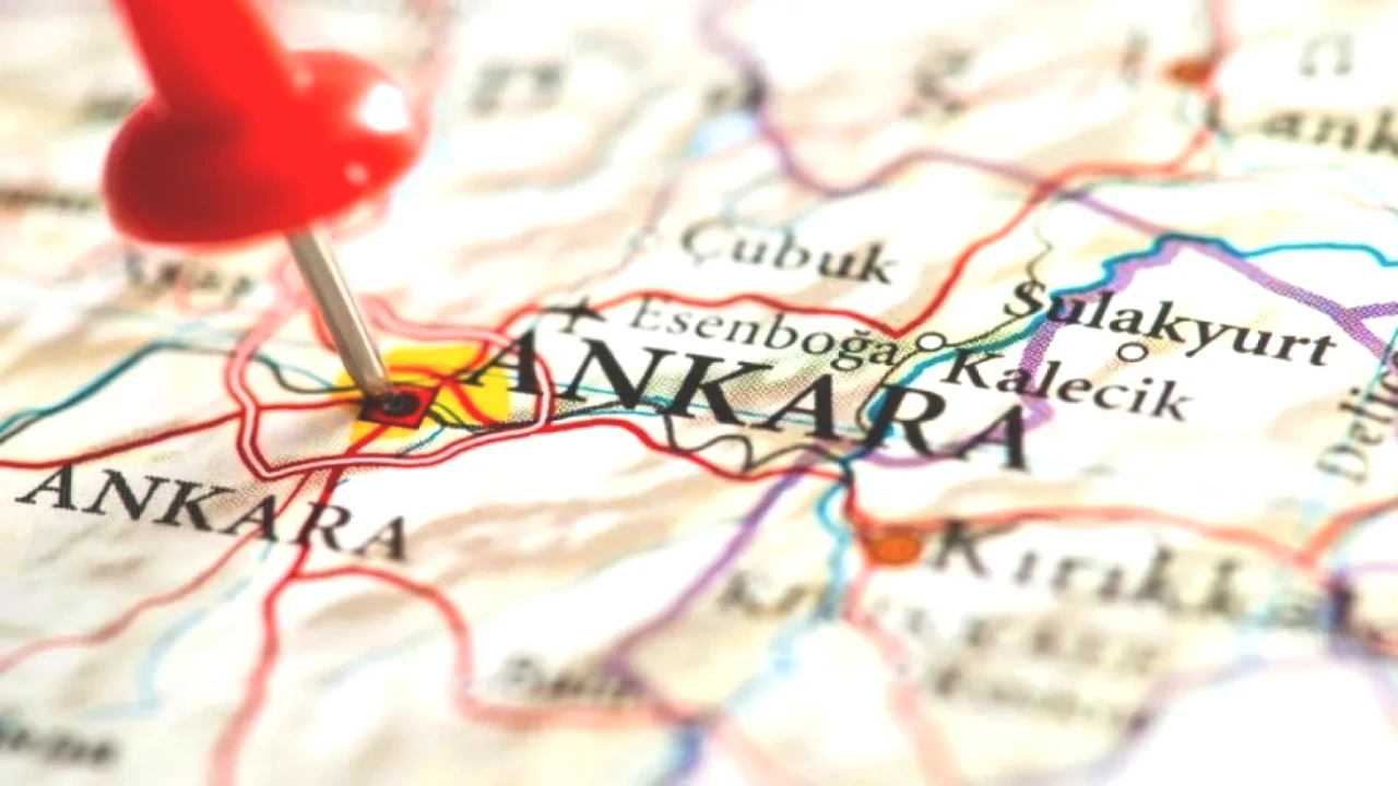 Ankara'da Sıcaklık Alarmı! 40 Dereceyi Görecek O İlçe ve 17 Temmuz 2025 Hava Durumu